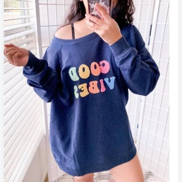 WildFox Size XXL Navy Blue Good Vibes Over Size Crew Neck Sweater NWT - Picture 1 of 7